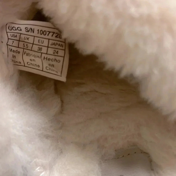 Ugg Aira Seal slippers size 7 - Picture 6 of 7